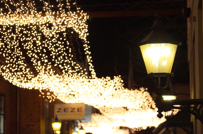 Illustration for article titled Photo Contest: Christmas Lights